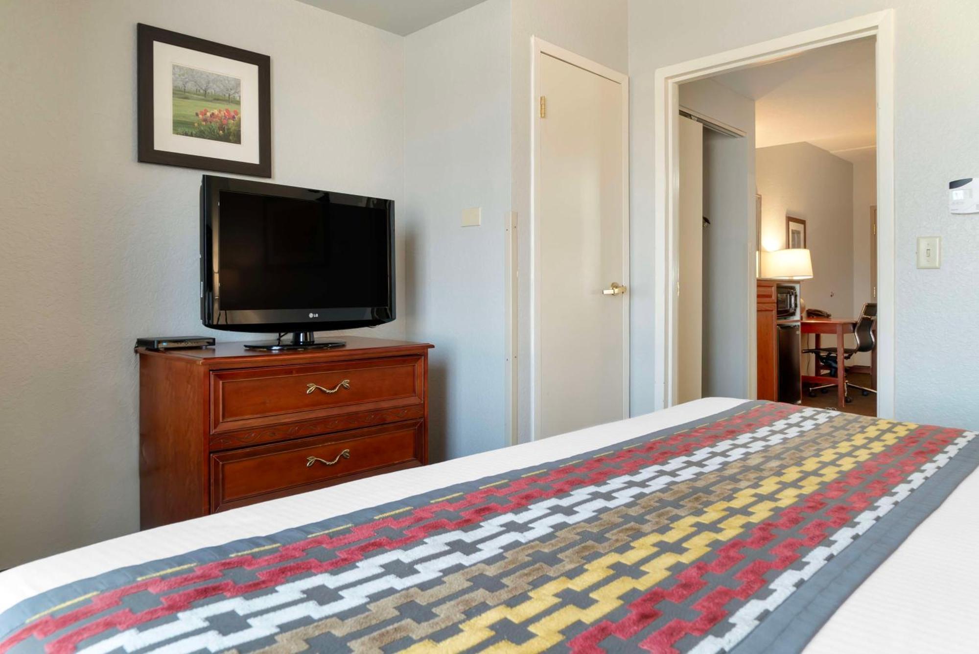Best Western Executive Inn & Suites Grand Rapids Esterno foto
